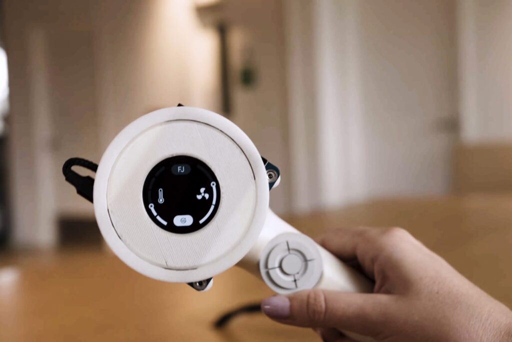 A film documenting the interface development for the T3 hair dryer. Product design, interface design and film by forpeople.