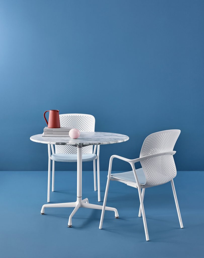 Photograph of the Keyn chair in an abstract setting. Design and film by forpeople.