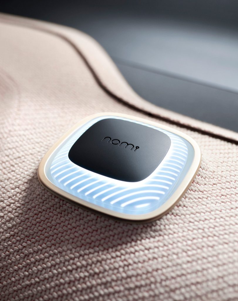 3D Visualization of the NIO Nomi AI device. Design and visualization by forpeople.