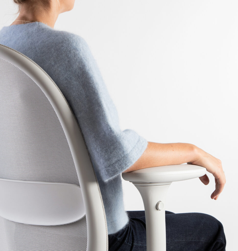 Photograph of Teknion's Tone chair, designed by forpeople.